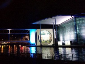 2014-08-30-07-FilmInstallationReichstag