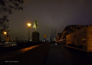 2014-12-17-KoelnHohenzollernDom